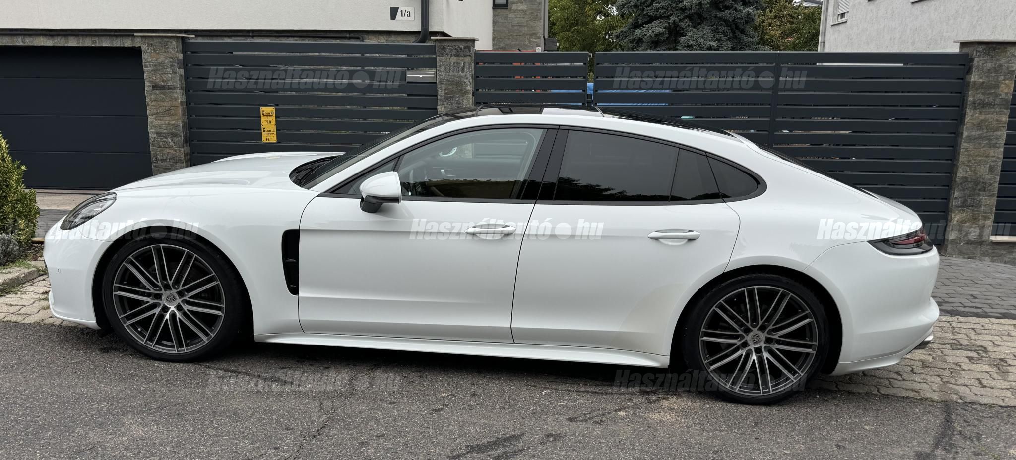 PORSCHE PANAMERA 2017/4 - 1