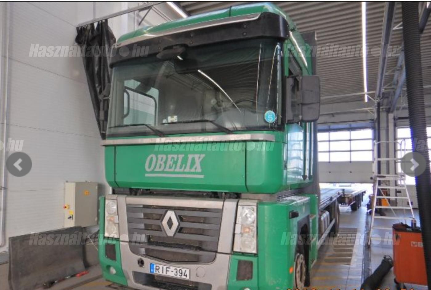 RENAULT 2011 - 1