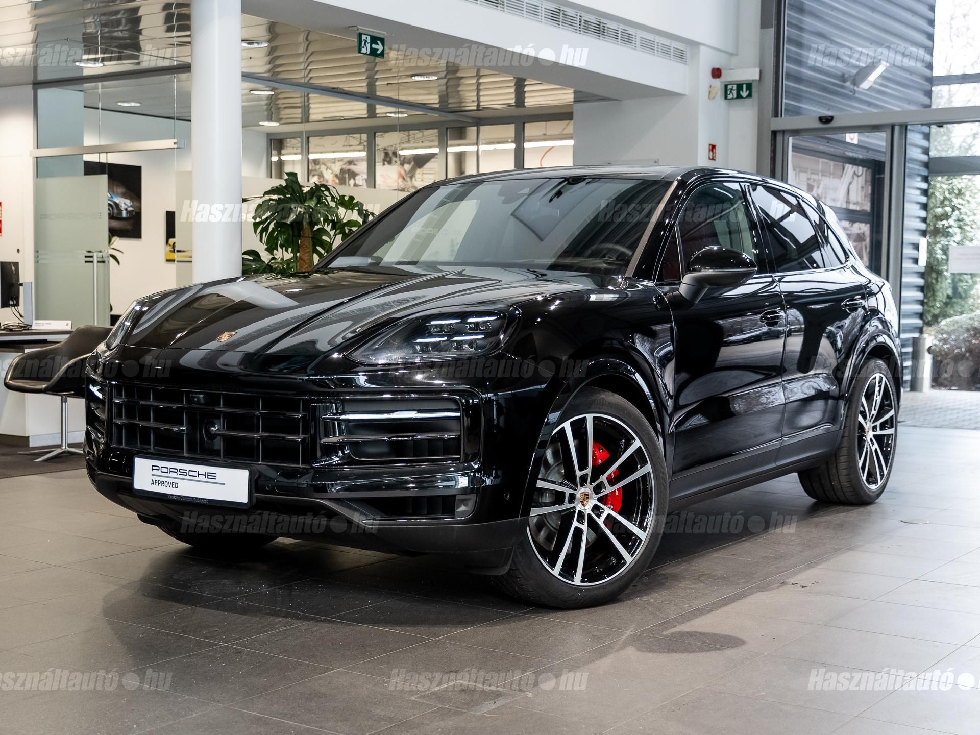 PORSCHE CAYENNE 2025 - 1