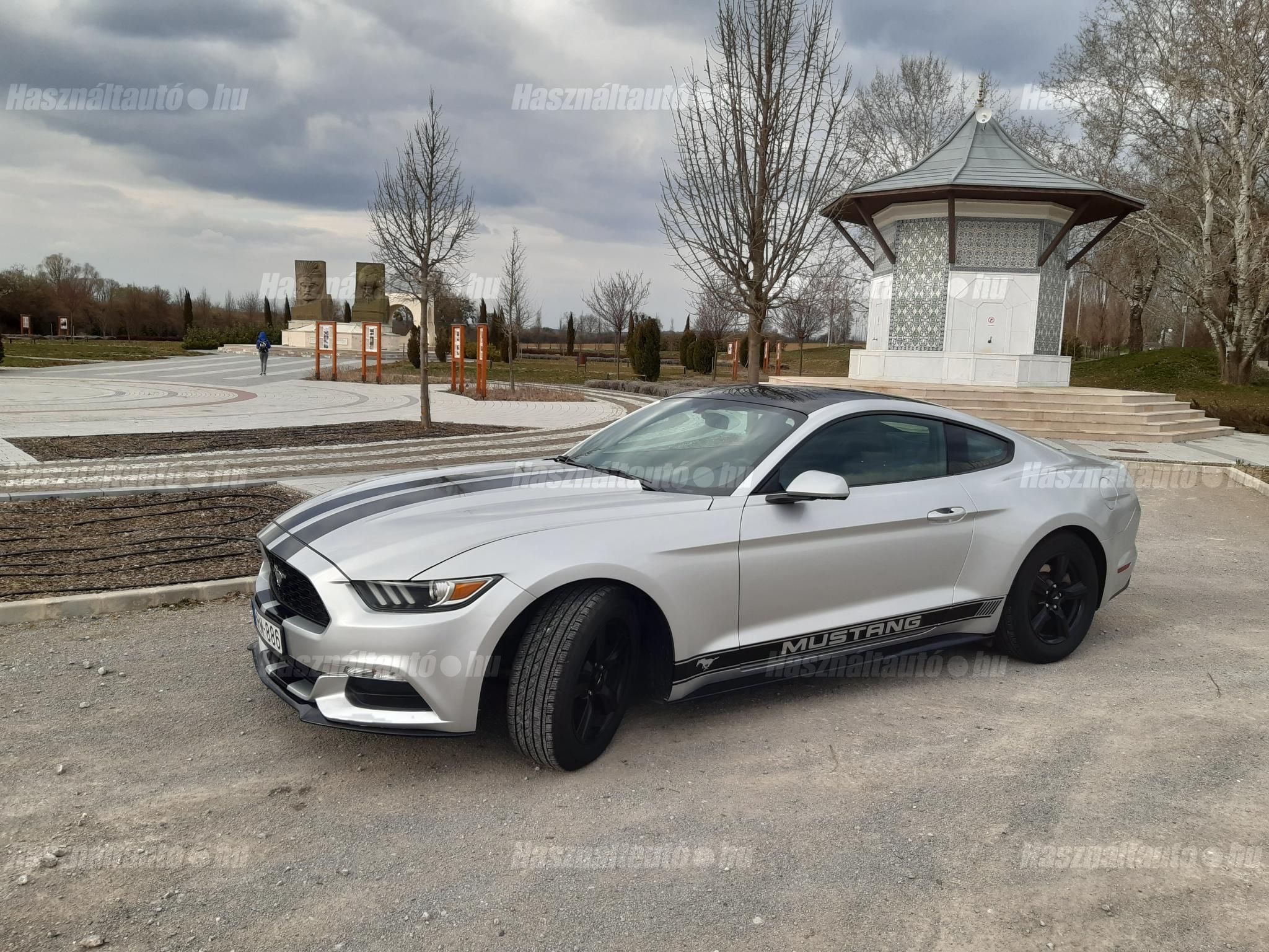 FORD MUSTANG 2015/7 - 1