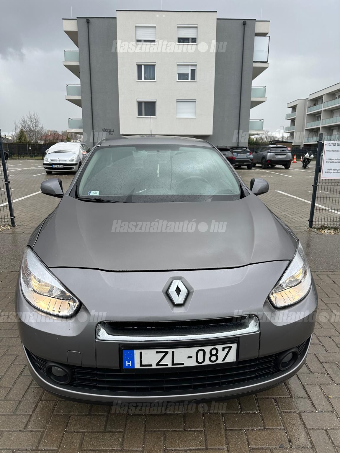 RENAULT FLUENCE 2011/12 - 1