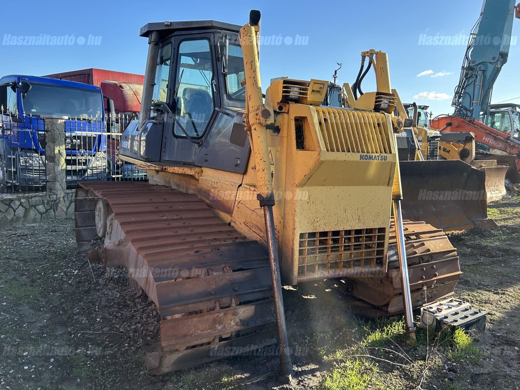 KOMATSU 2001 - 1