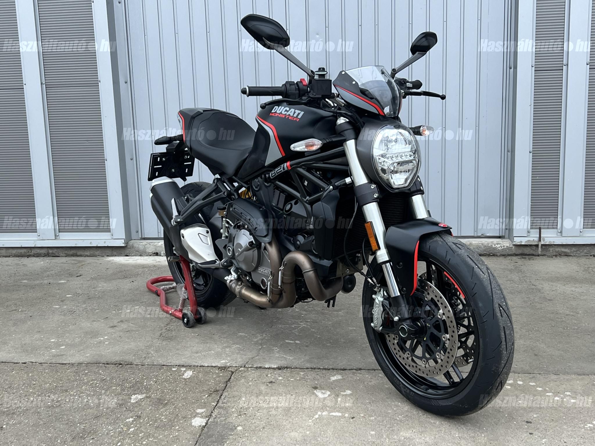 DUCATI MONSTER 821 2020/9 - 1