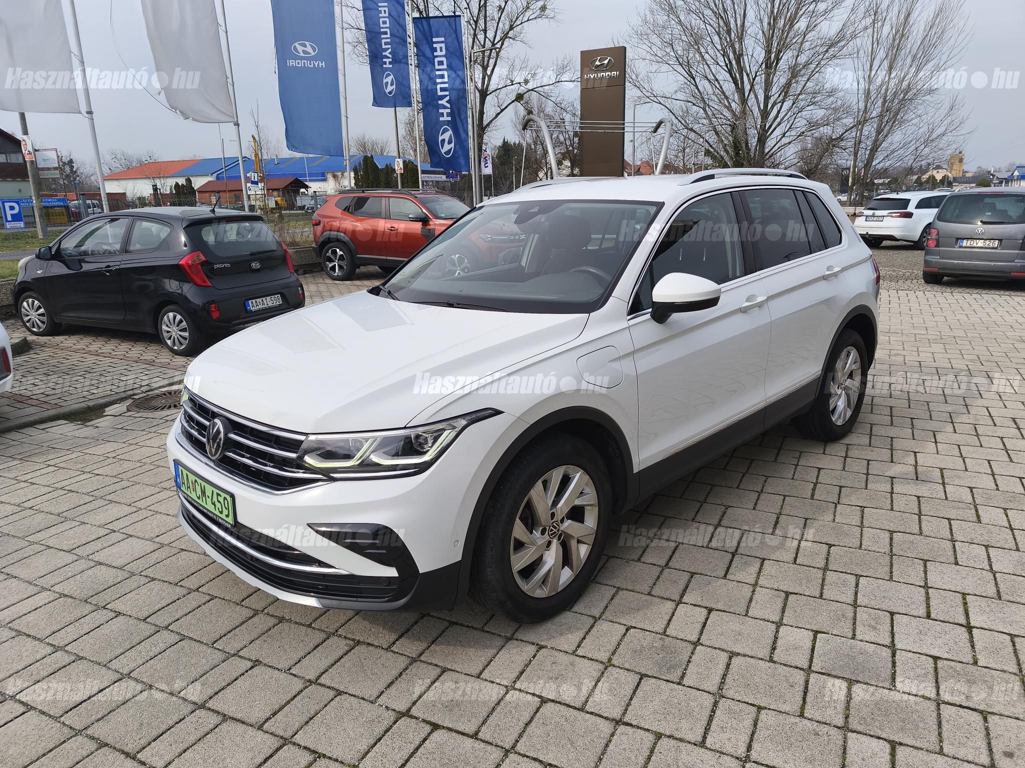 VOLKSWAGEN TIGUAN 2022/8 - 1