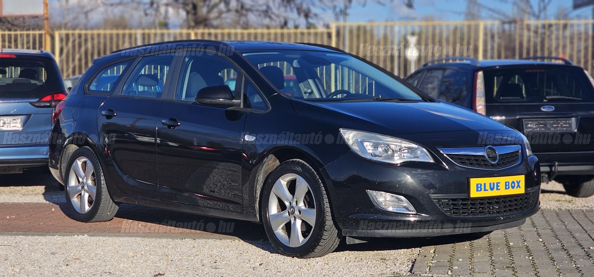 OPEL ASTRA J 2011/3 - 1