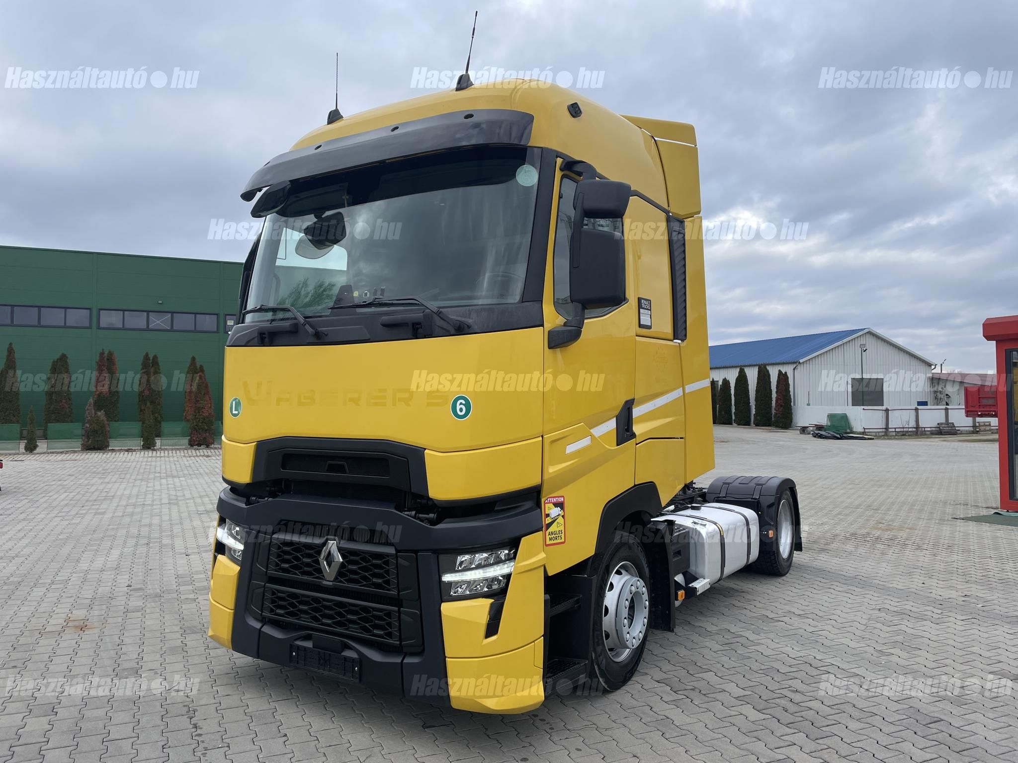 RENAULT 2021/12 - 1