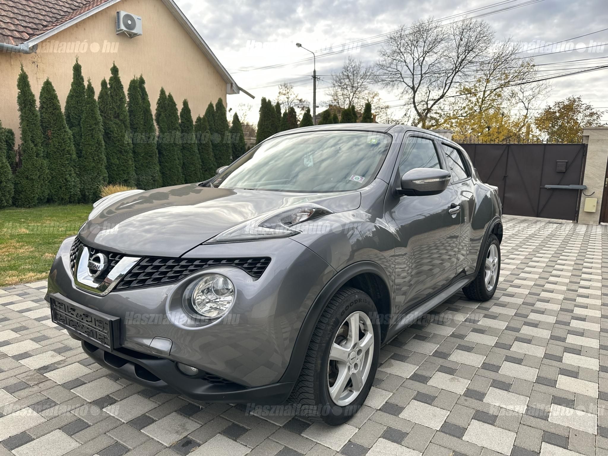 NISSAN JUKE 2015/8 - 1