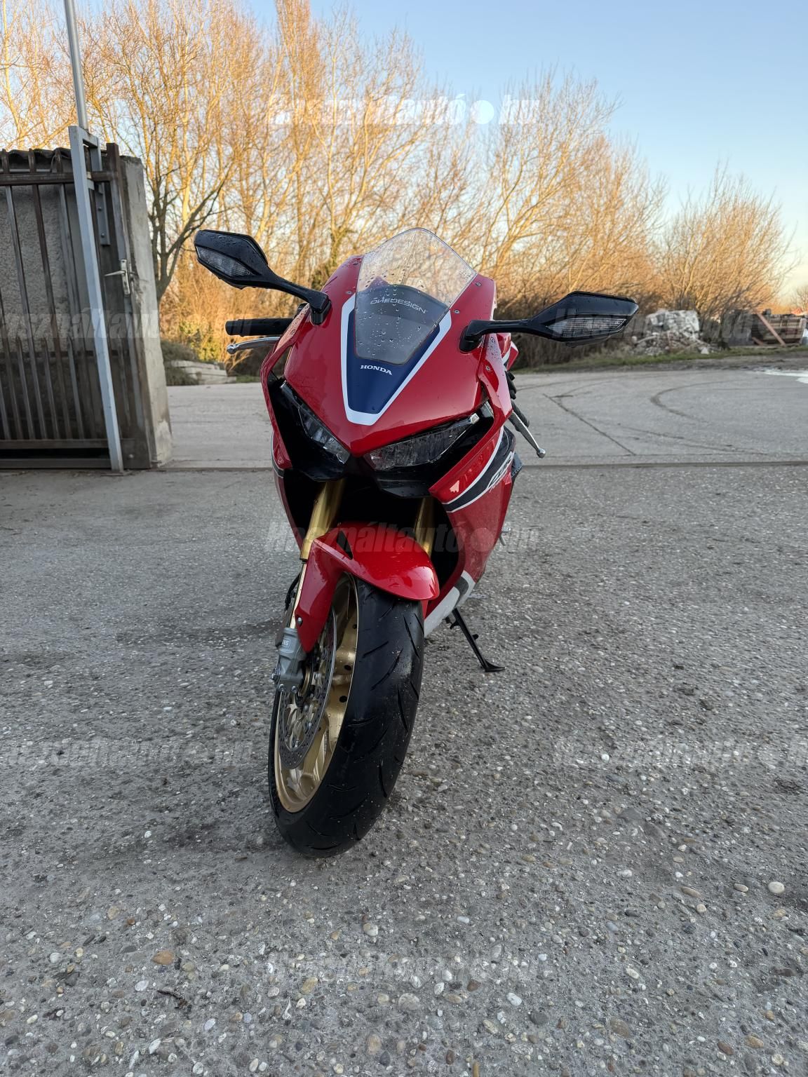 HONDA CBR 1000 RR 2018/4 - 1