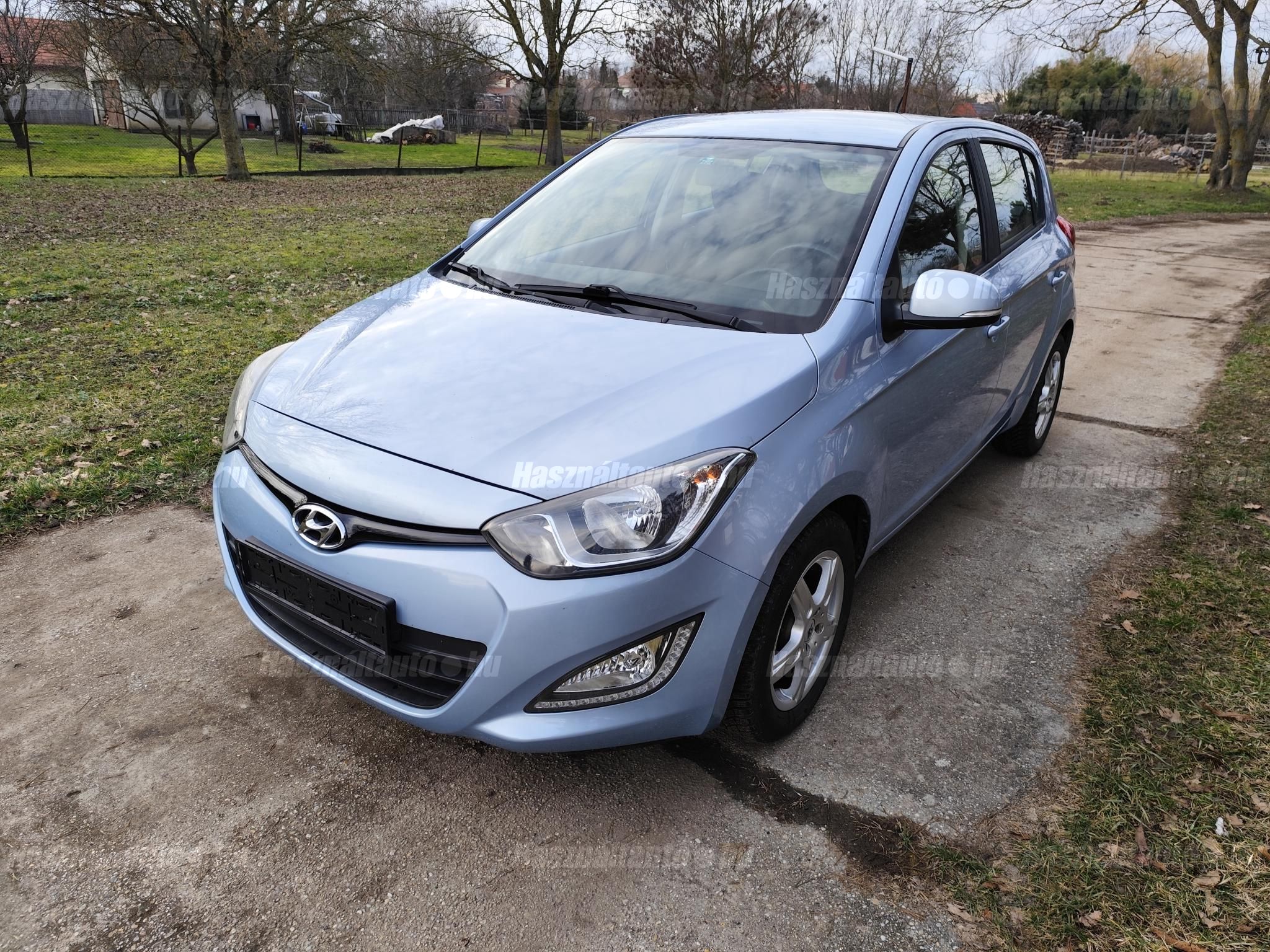 HYUNDAI I20 2013/6 - 1