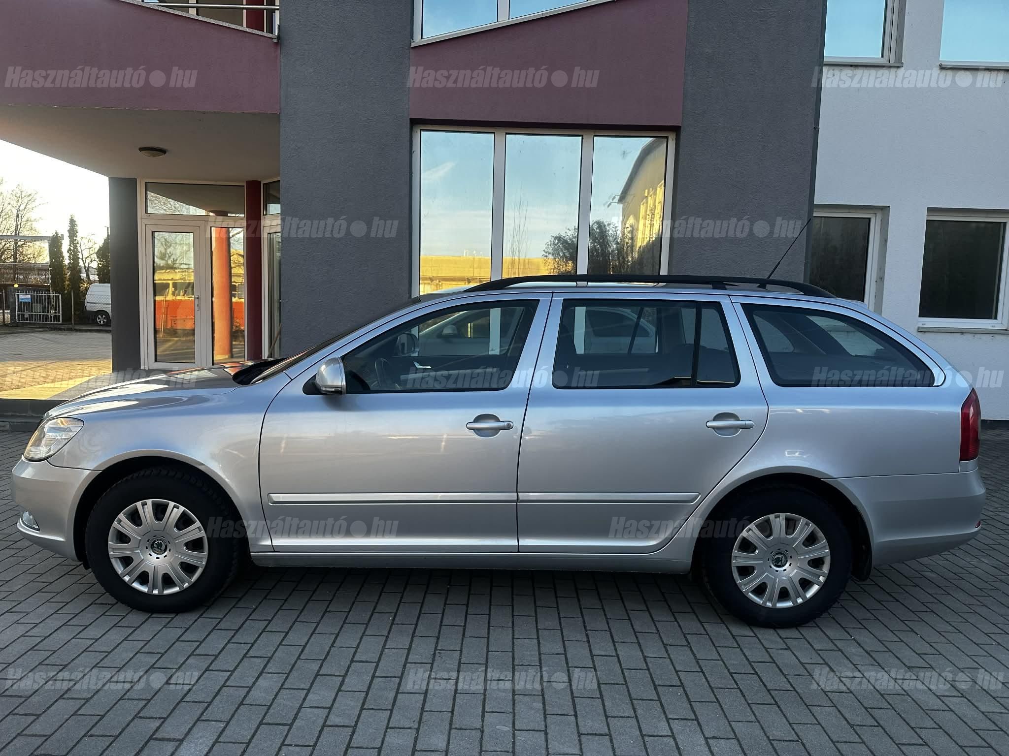 SKODA OCTAVIA 2010/3 - 1