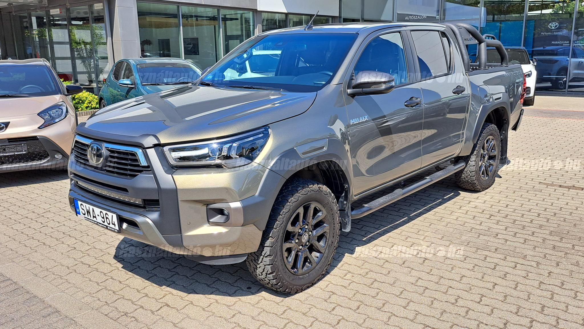TOYOTA HILUX 2021/8 - 1