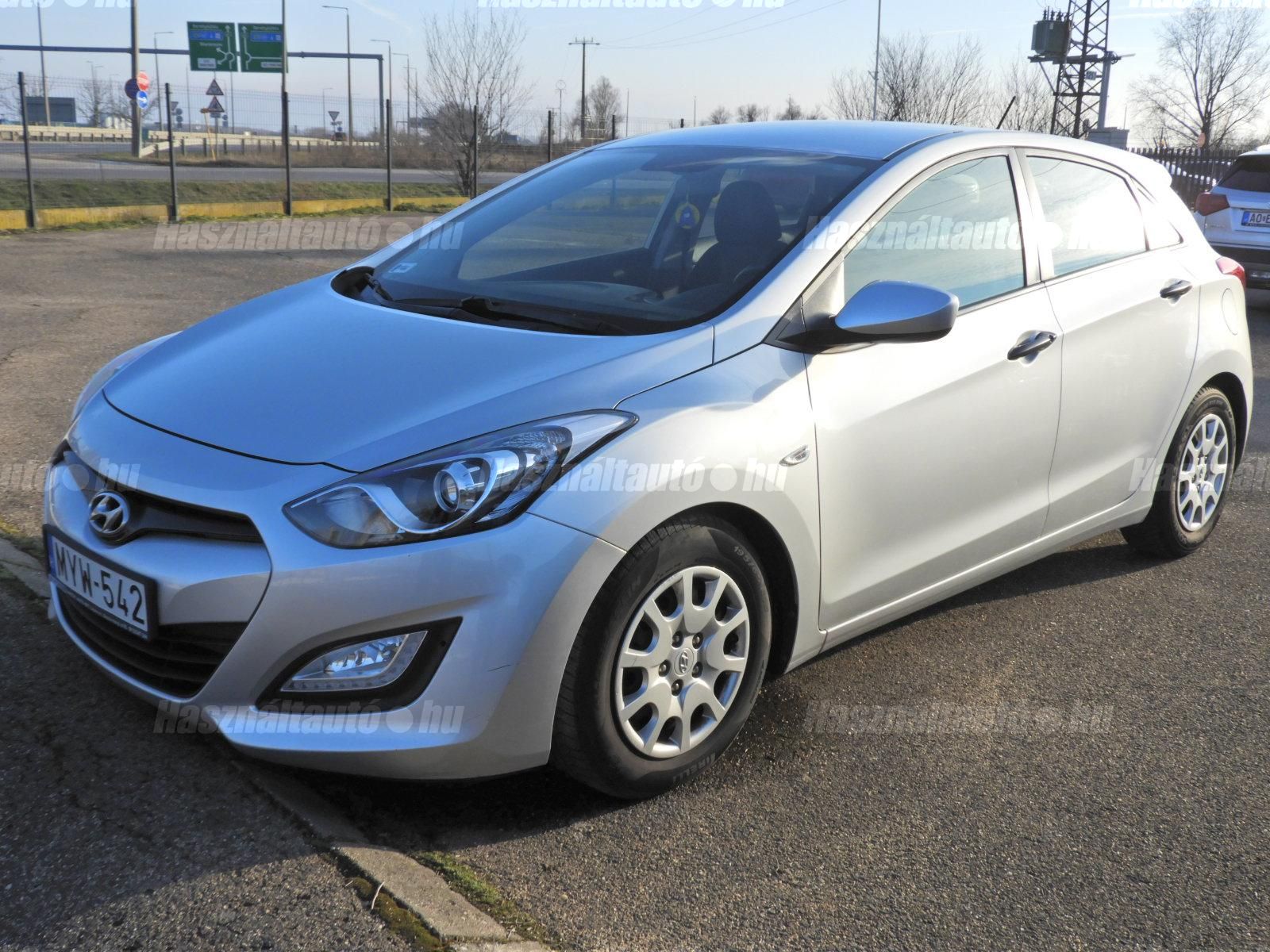 HYUNDAI I30 2013/5 - 1