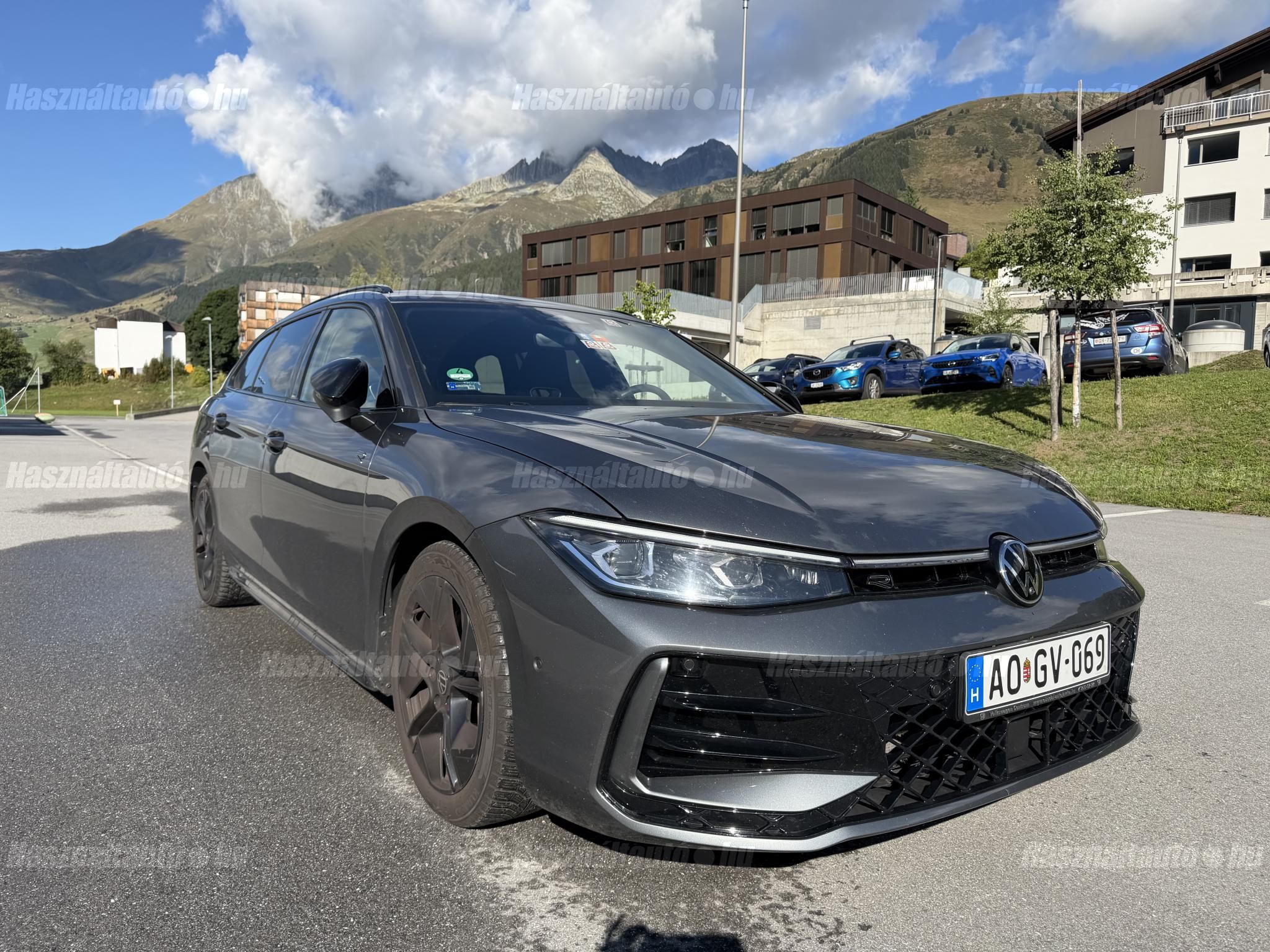 VOLKSWAGEN PASSAT 2025/8 - 1