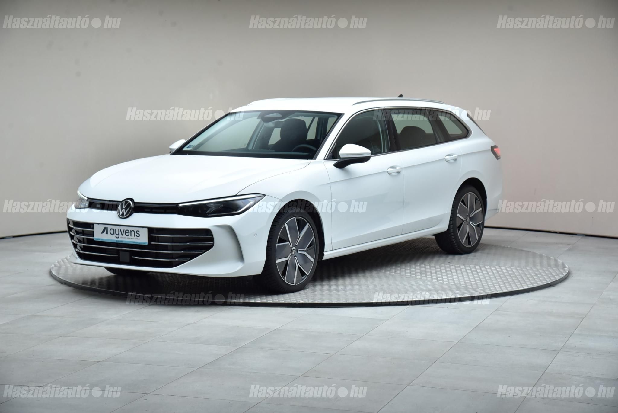 VOLKSWAGEN PASSAT 2024/10 - 1