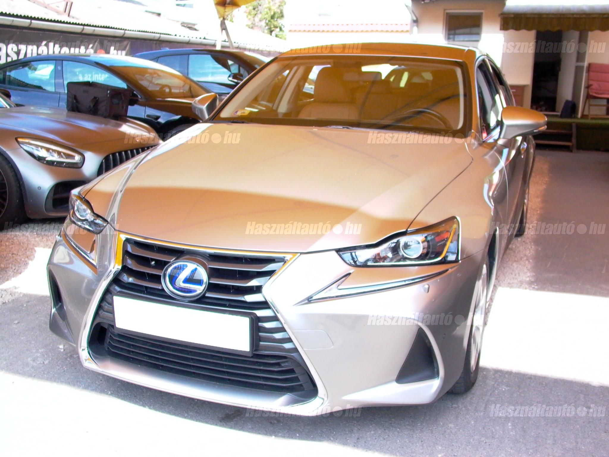 LEXUS IS 2019/12 - 1