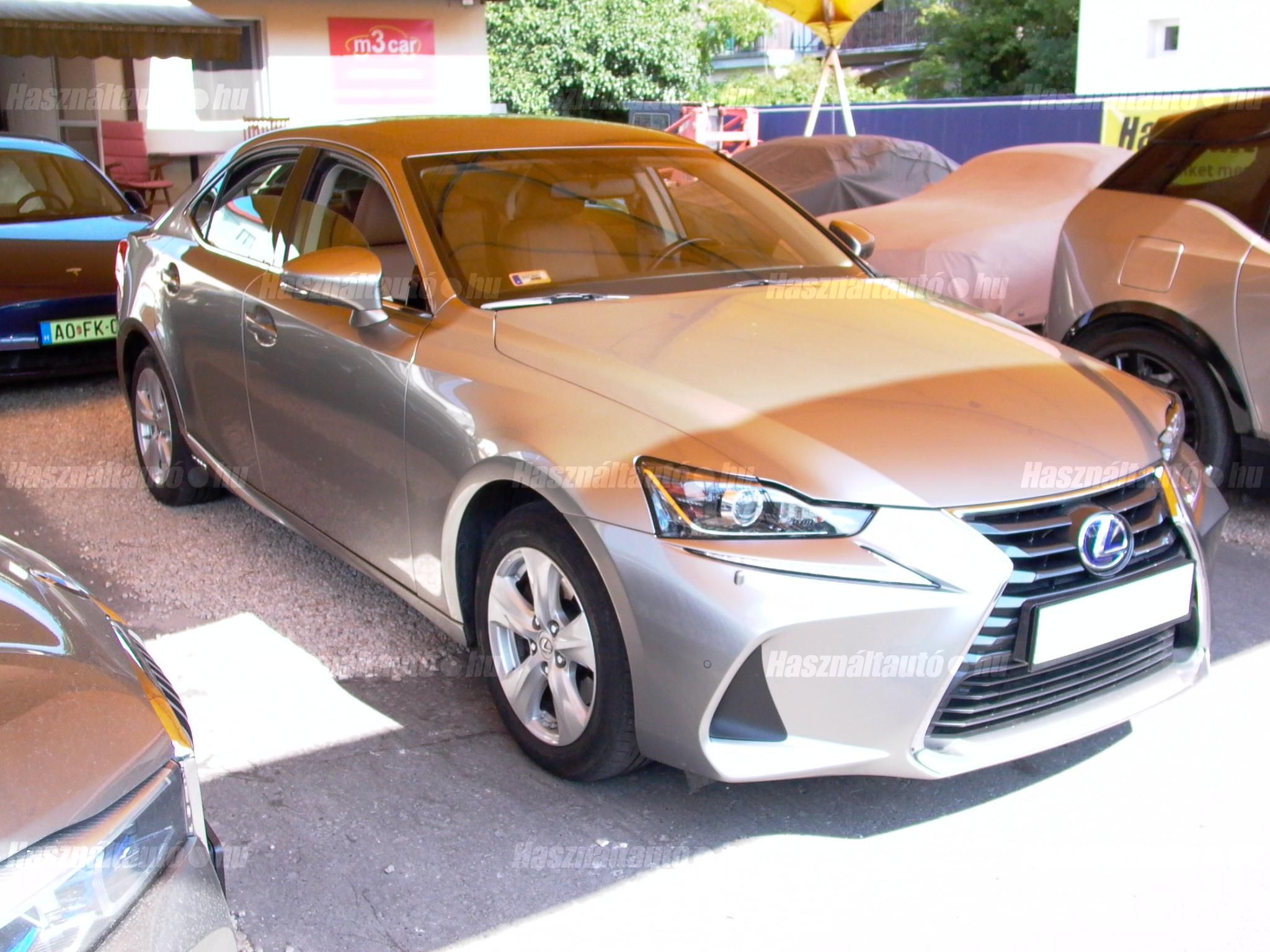 LEXUS IS 2019/12 - 1