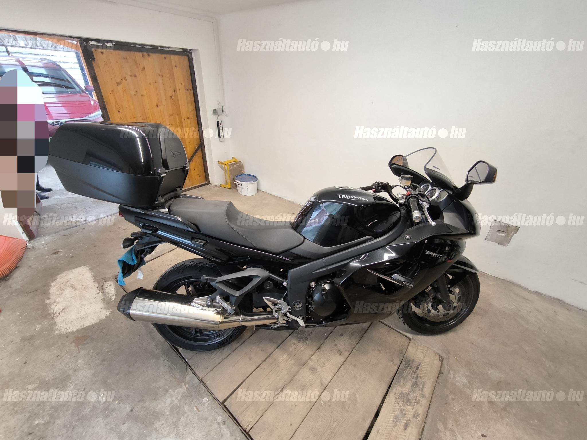 TRIUMPH SPRINT GT 1050 2013/4 - 1