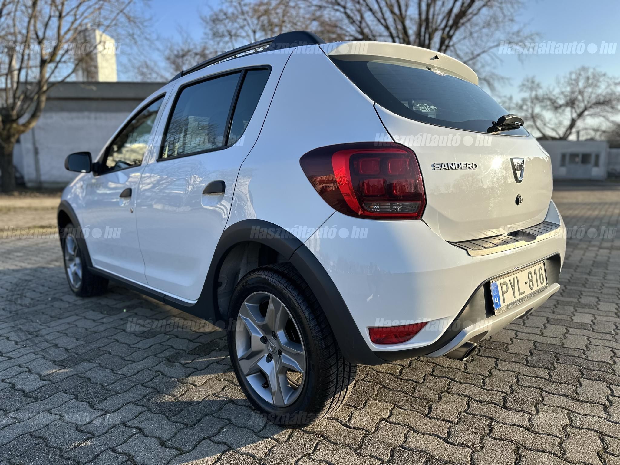 DACIA SANDERO 2018/6 - 1
