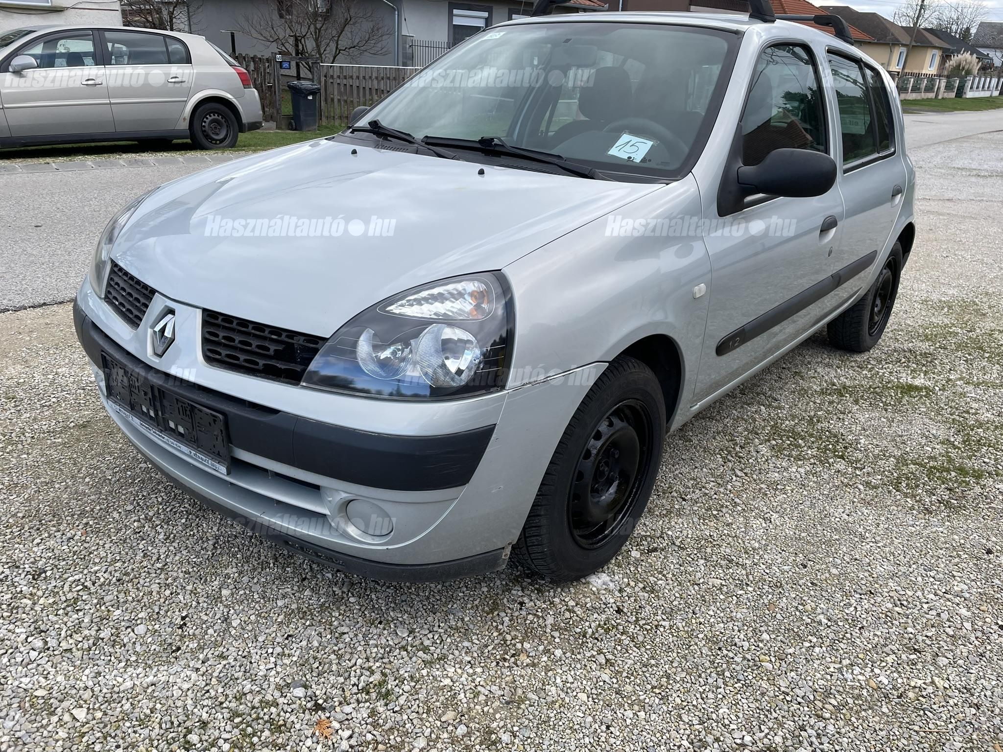 RENAULT CLIO 2003 - 1