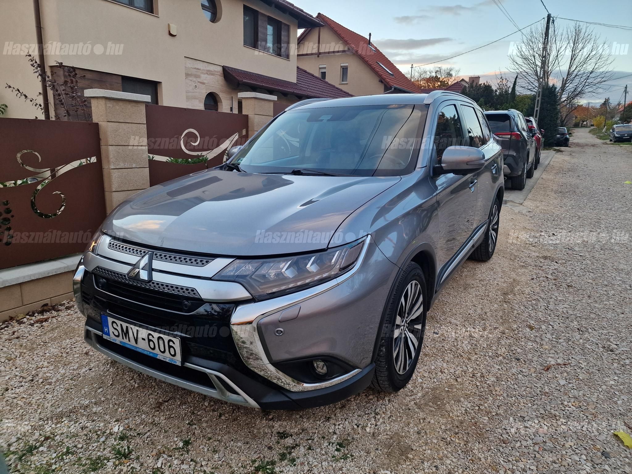 MITSUBISHI OUTLANDER 2021/1 - 1