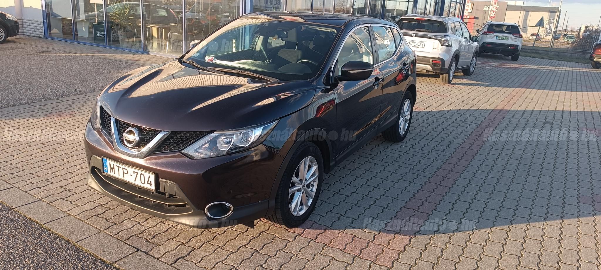 NISSAN QASHQAI 2014/5 - 1