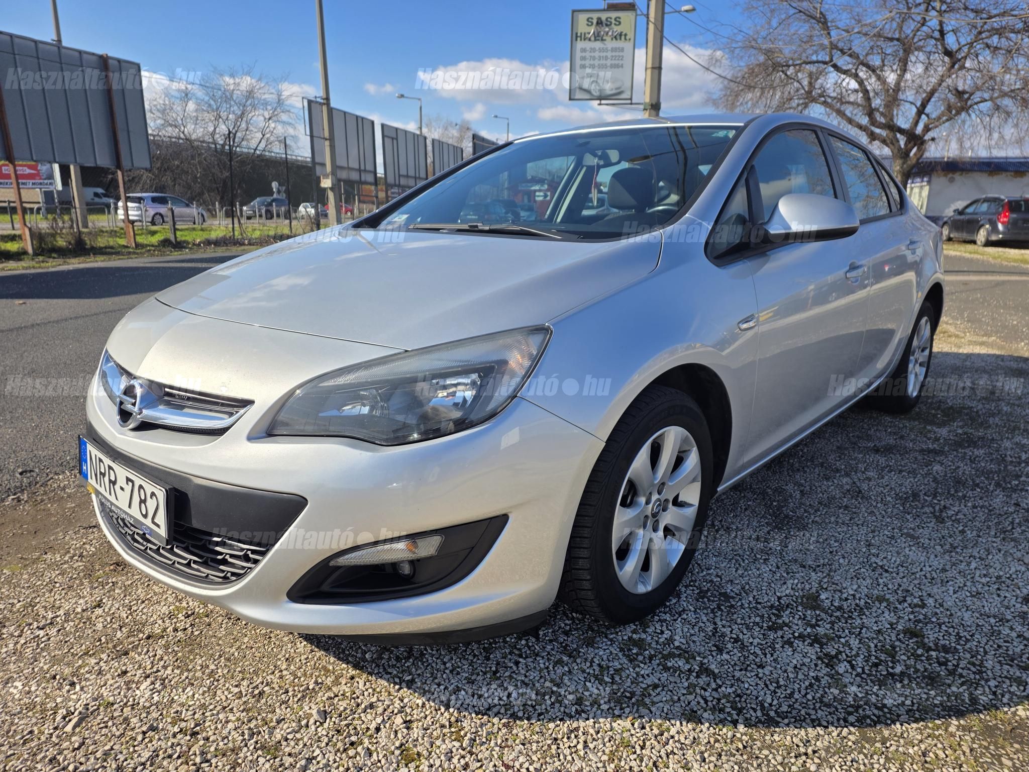 OPEL ASTRA J 2016/6 - 1