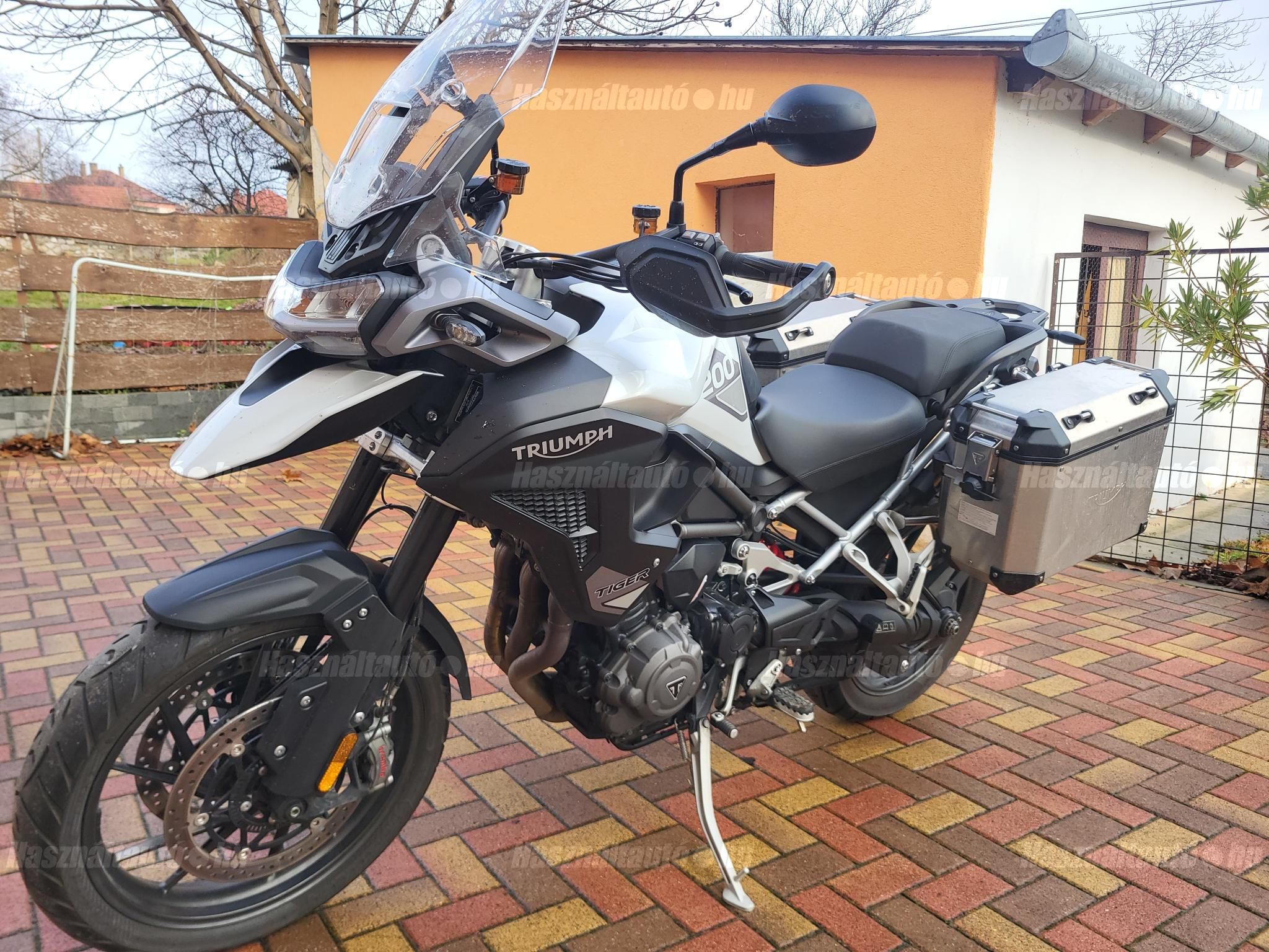 TRIUMPH TIGER 1200 2023/4 - 1