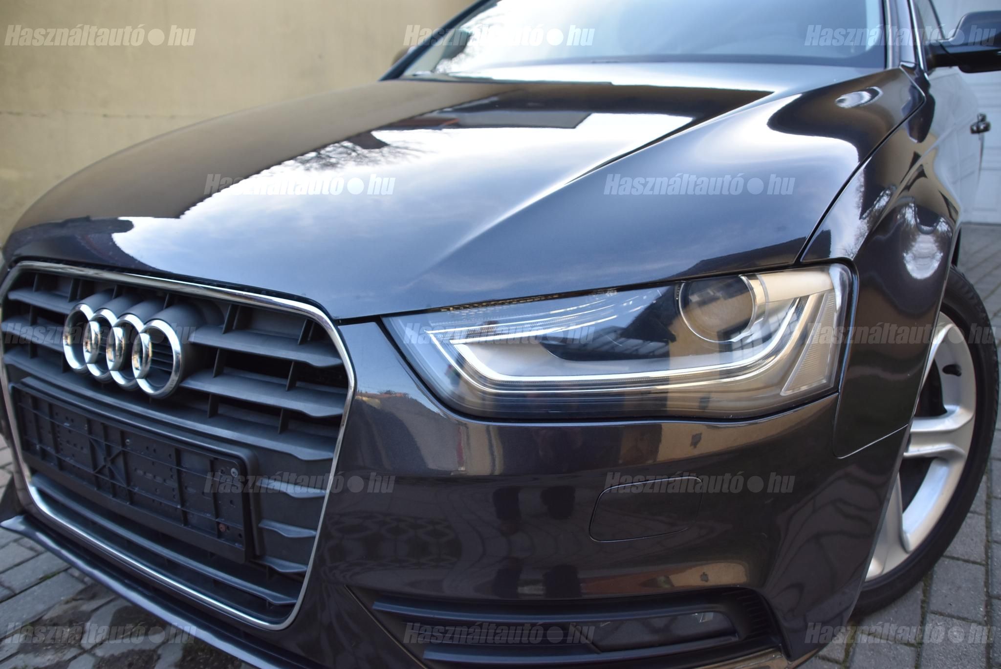 AUDI A4 2012/10 - 1