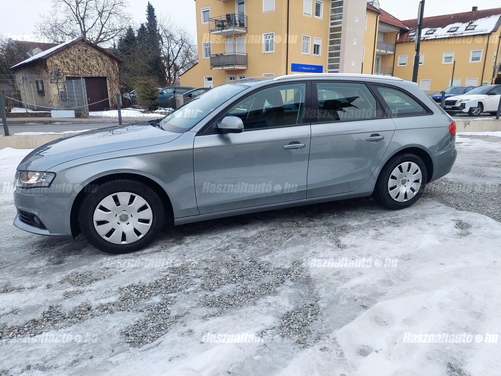 AUDI A4 2010/1 - 1