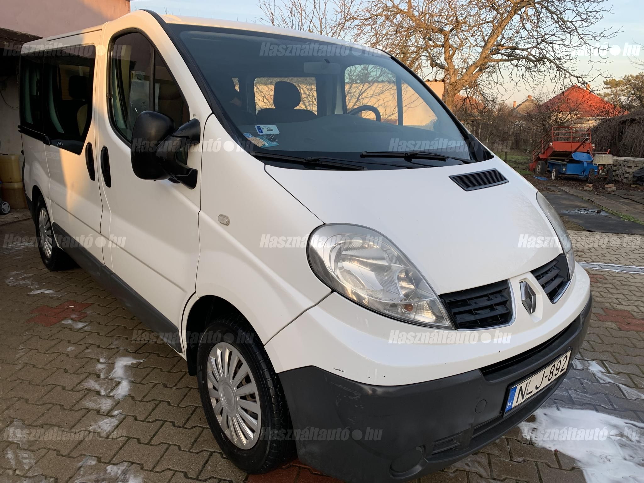 RENAULT TRAFIC 2013/6 - 1