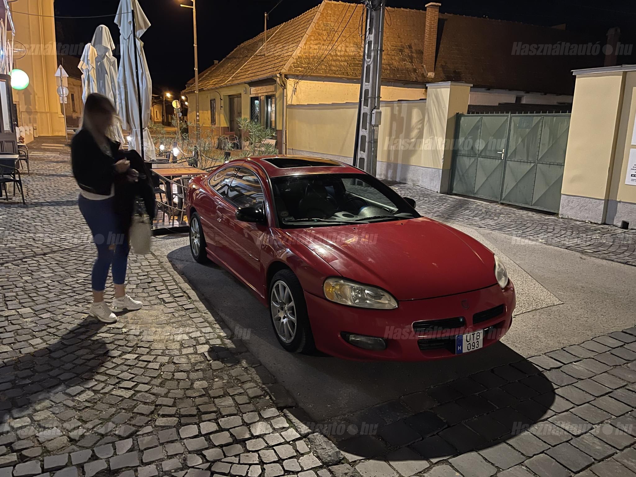 DODGE STRATUS 2002/4 - 1