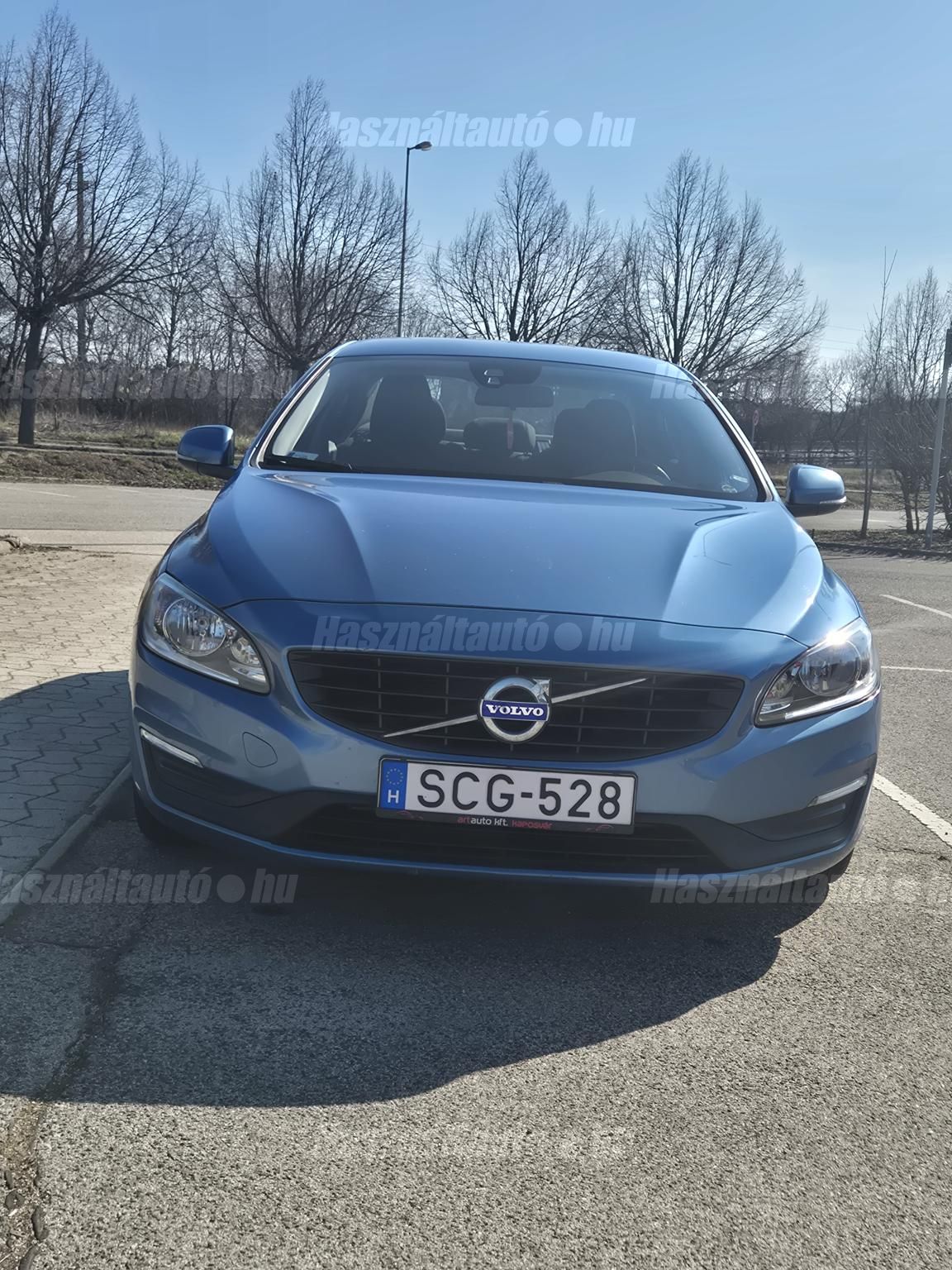 VOLVO S60 2015 - 1