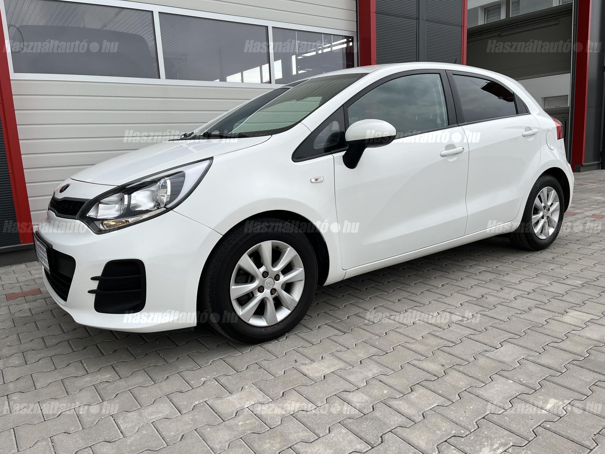 KIA RIO 2015/11 - 1