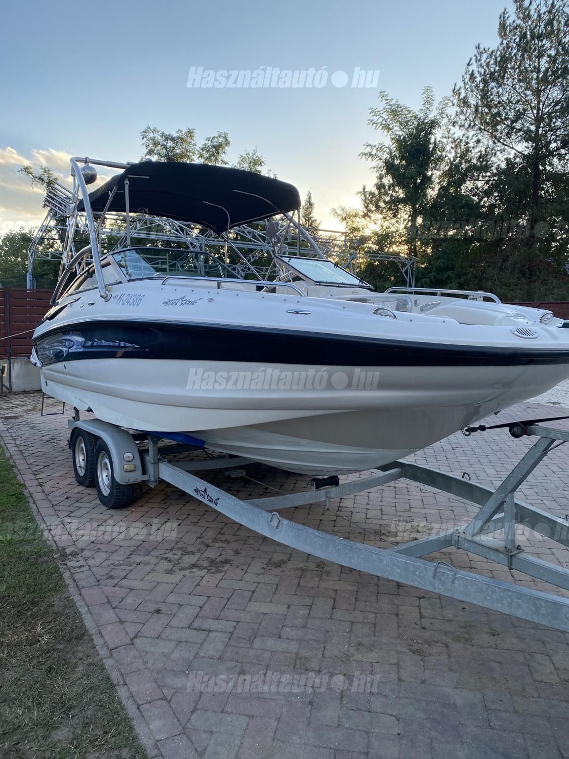 CROWNLINE 2005 - 1