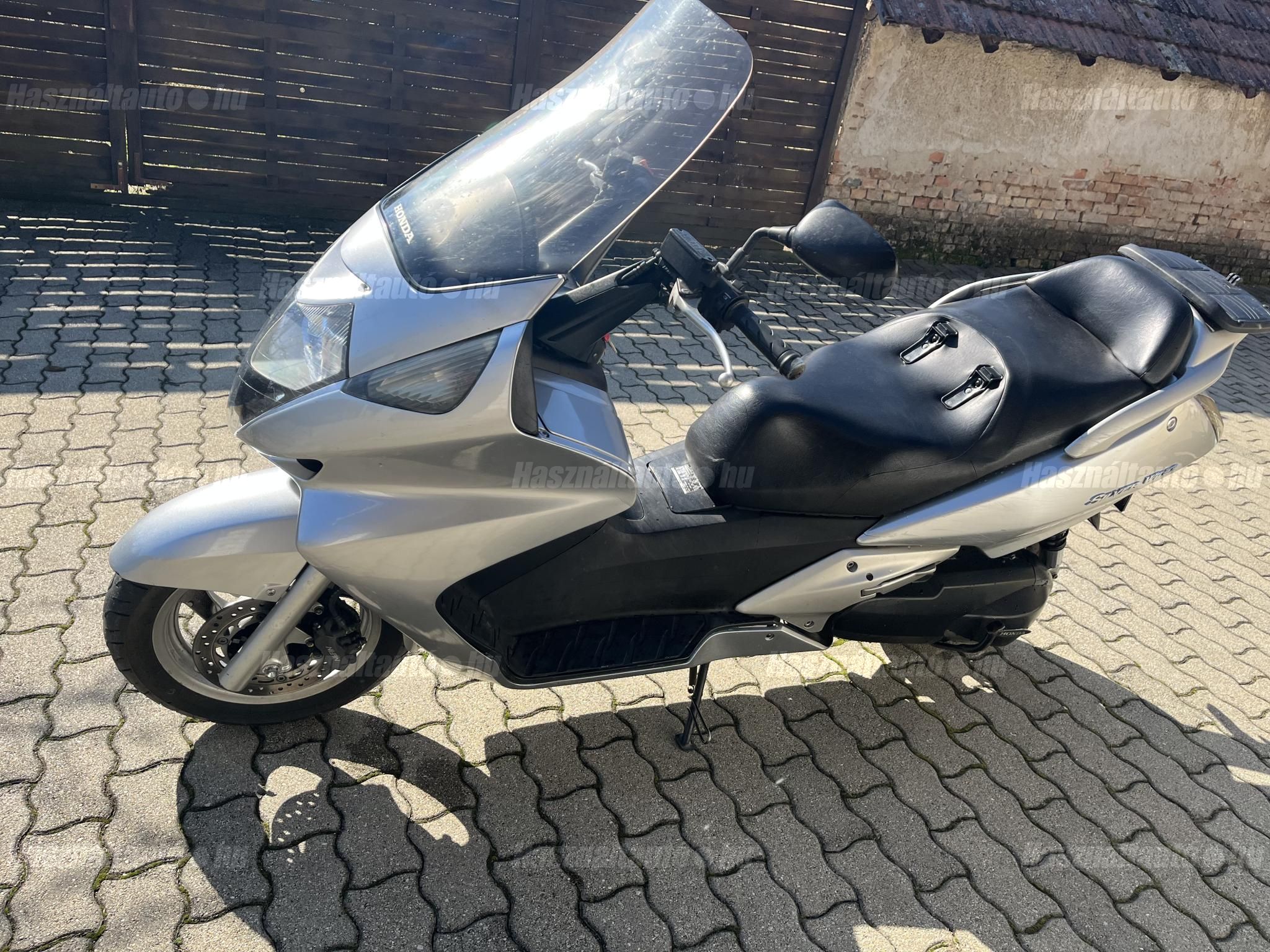 HONDA SILVER WING 600 2001/5 - 1
