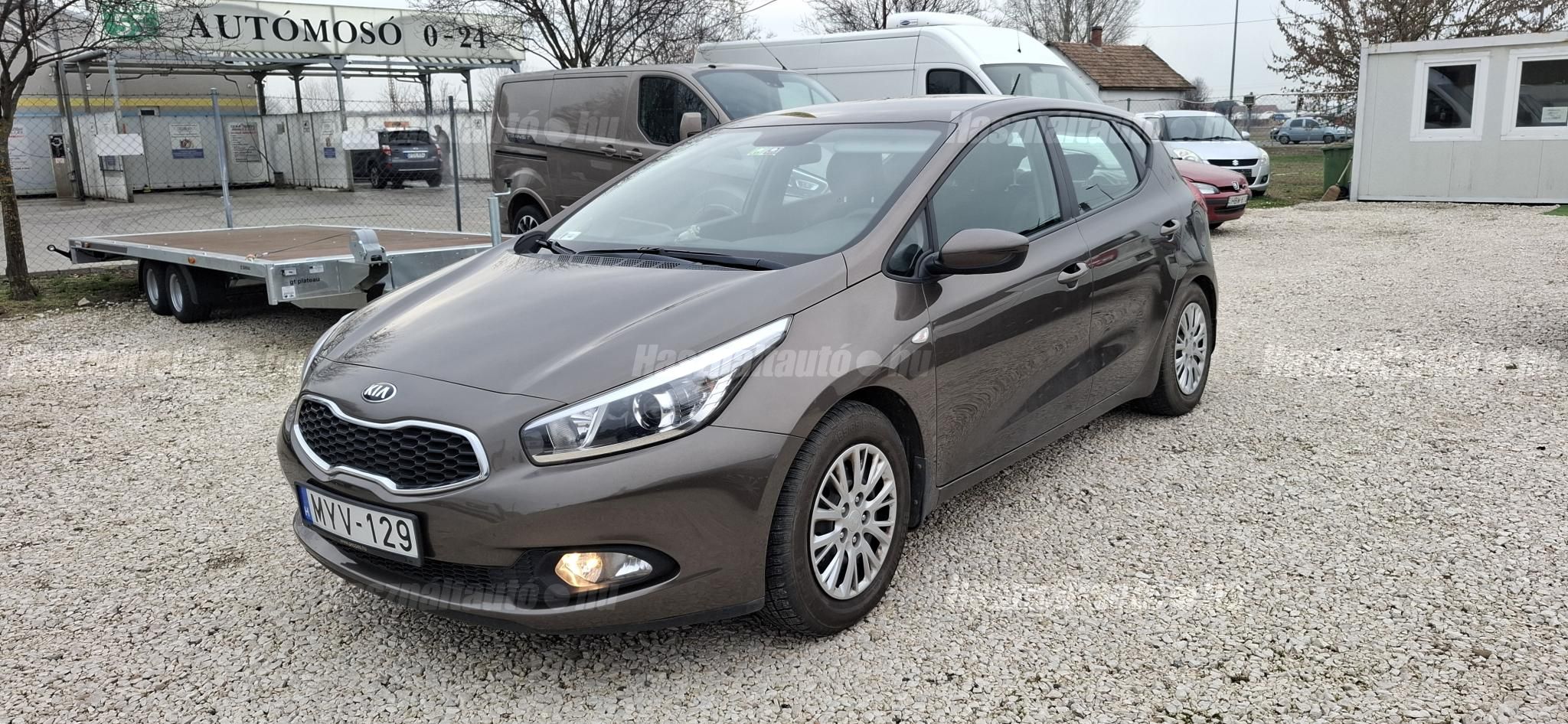 KIA CEE'D 2015/2 - 1