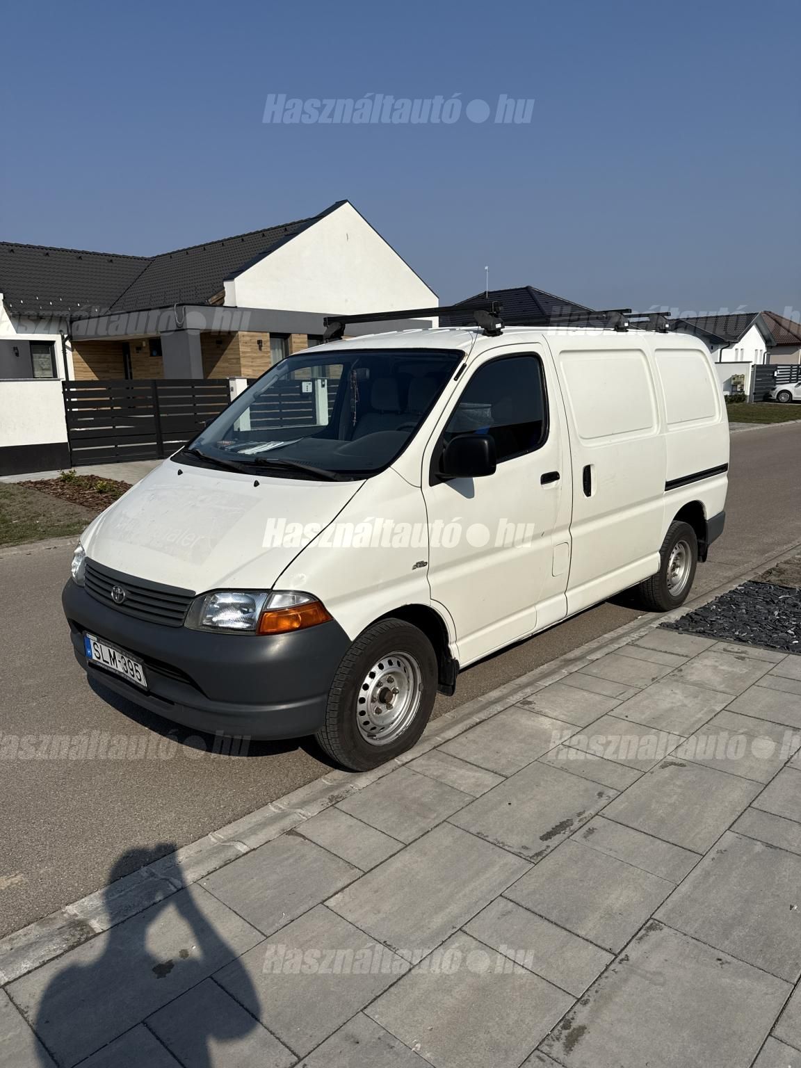 TOYOTA HIACE 2003 - 1