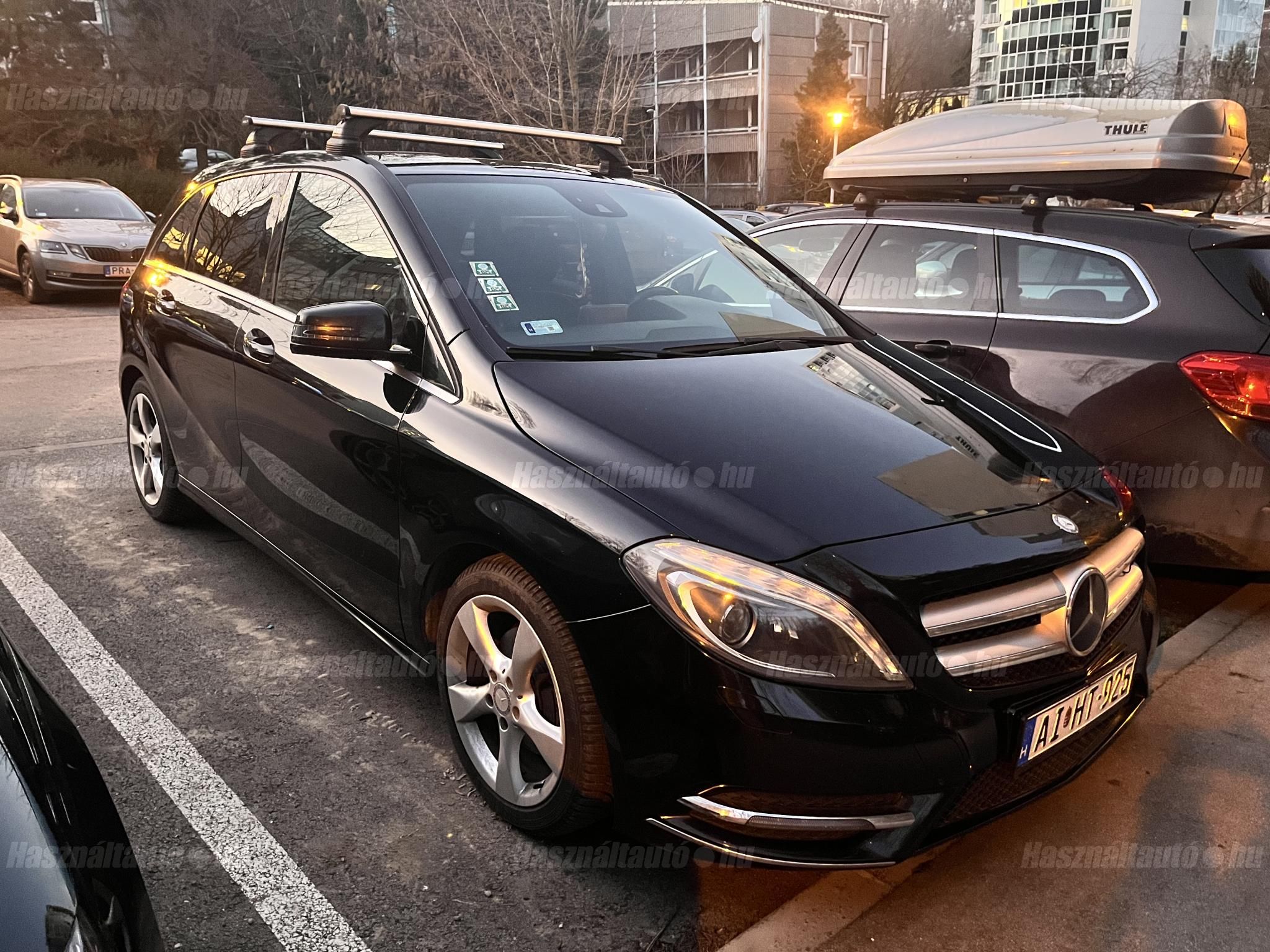 MERCEDES-BENZ B 200 2013/3 - 1