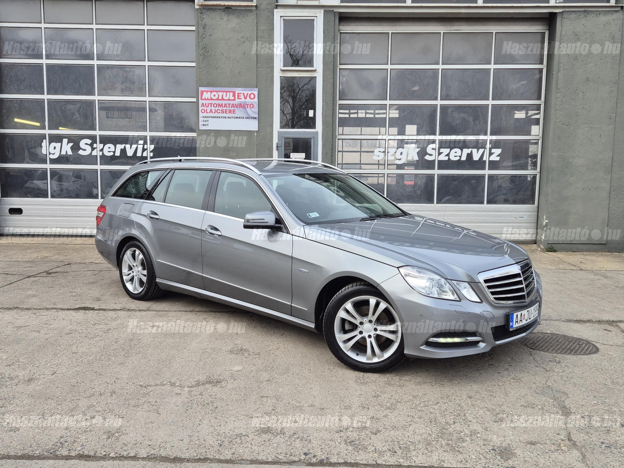 MERCEDES-BENZ E 200 2011/2 - 1