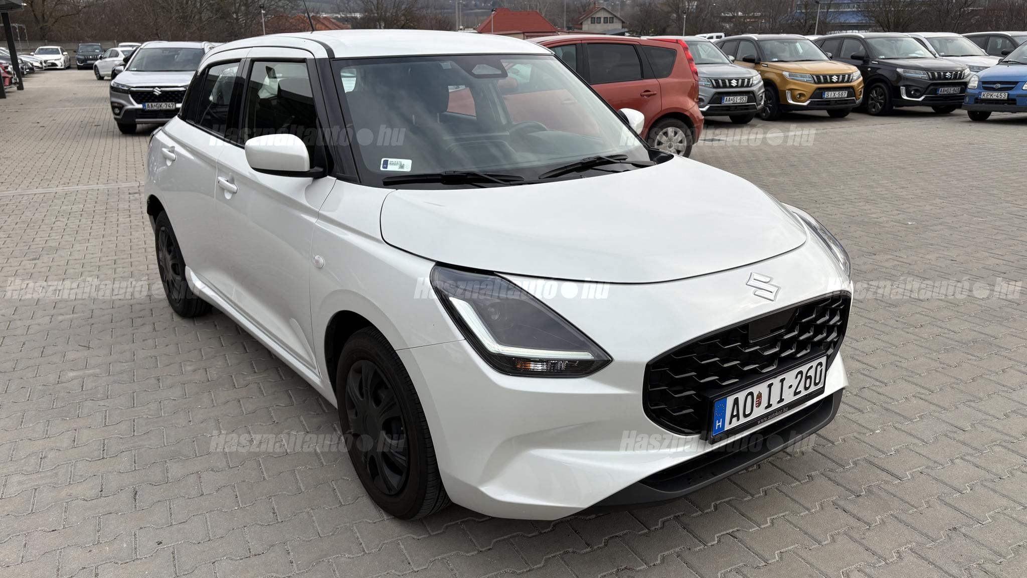 SUZUKI SWIFT 2025/3 - 1