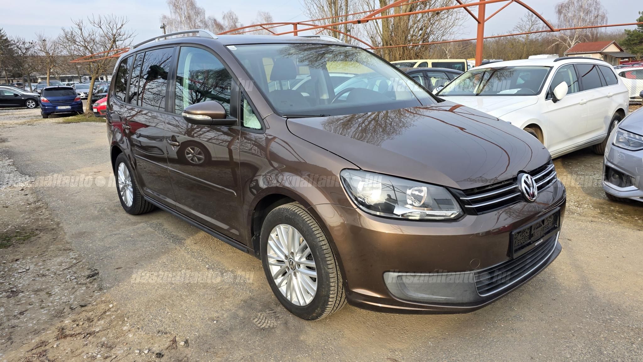 VOLKSWAGEN TOURAN 2011/7 - 1