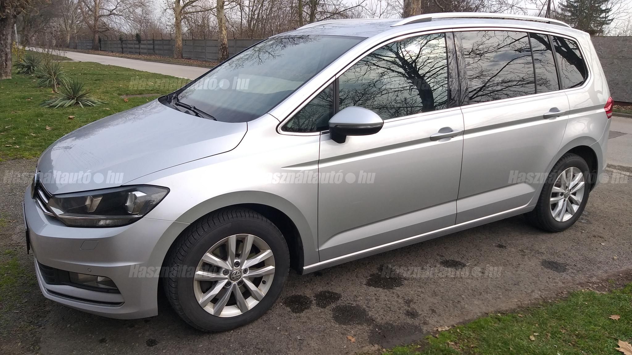 VOLKSWAGEN TOURAN 2016/8 - 1