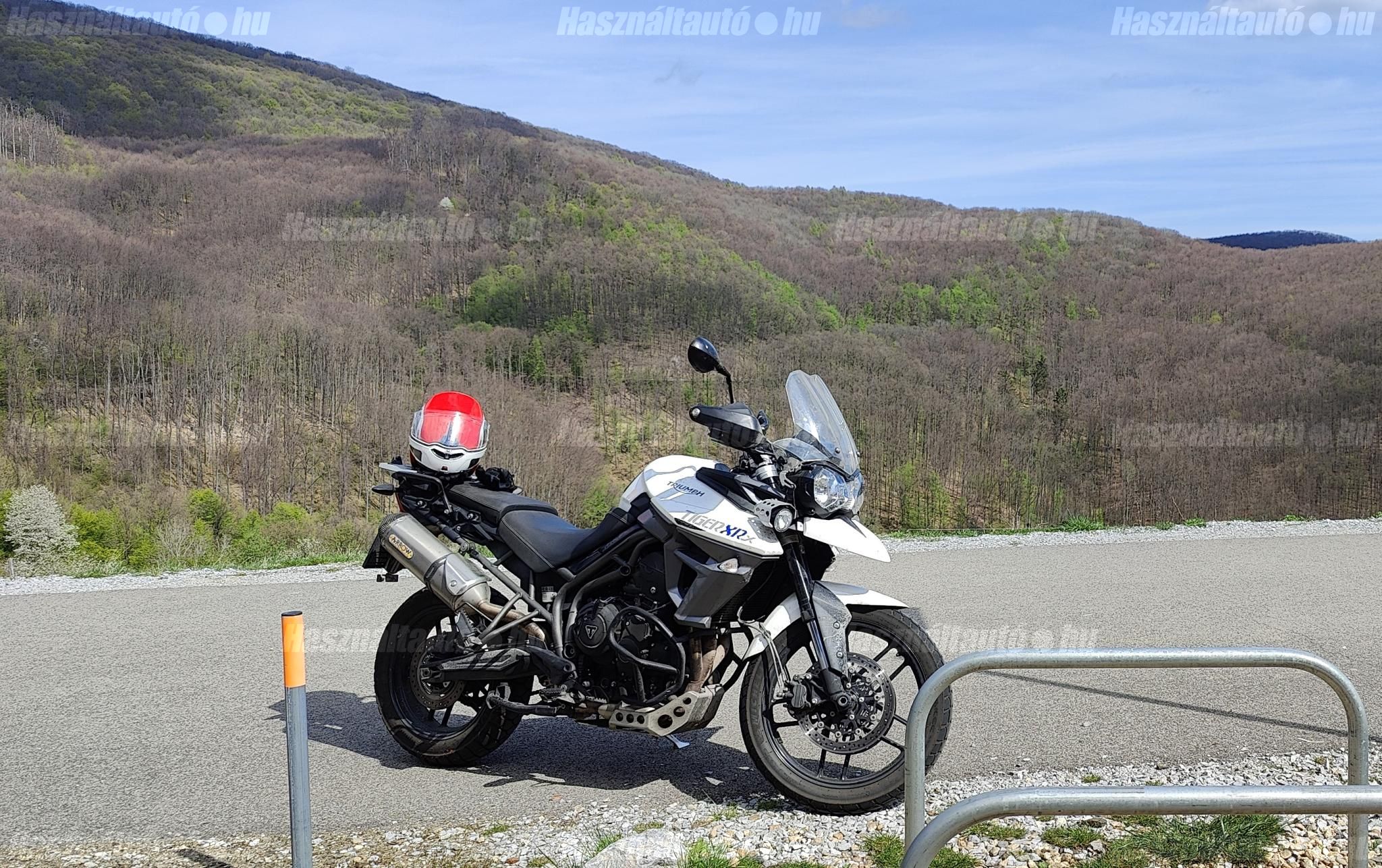 TRIUMPH TIGER 800 2015 - 1