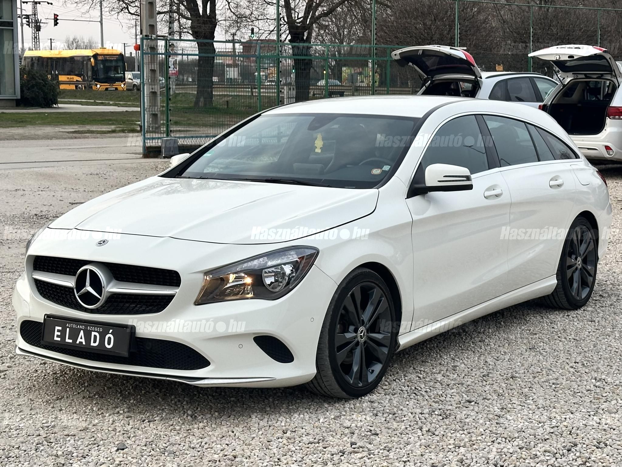 MERCEDES-BENZ CLA 200 2017/10 - 1