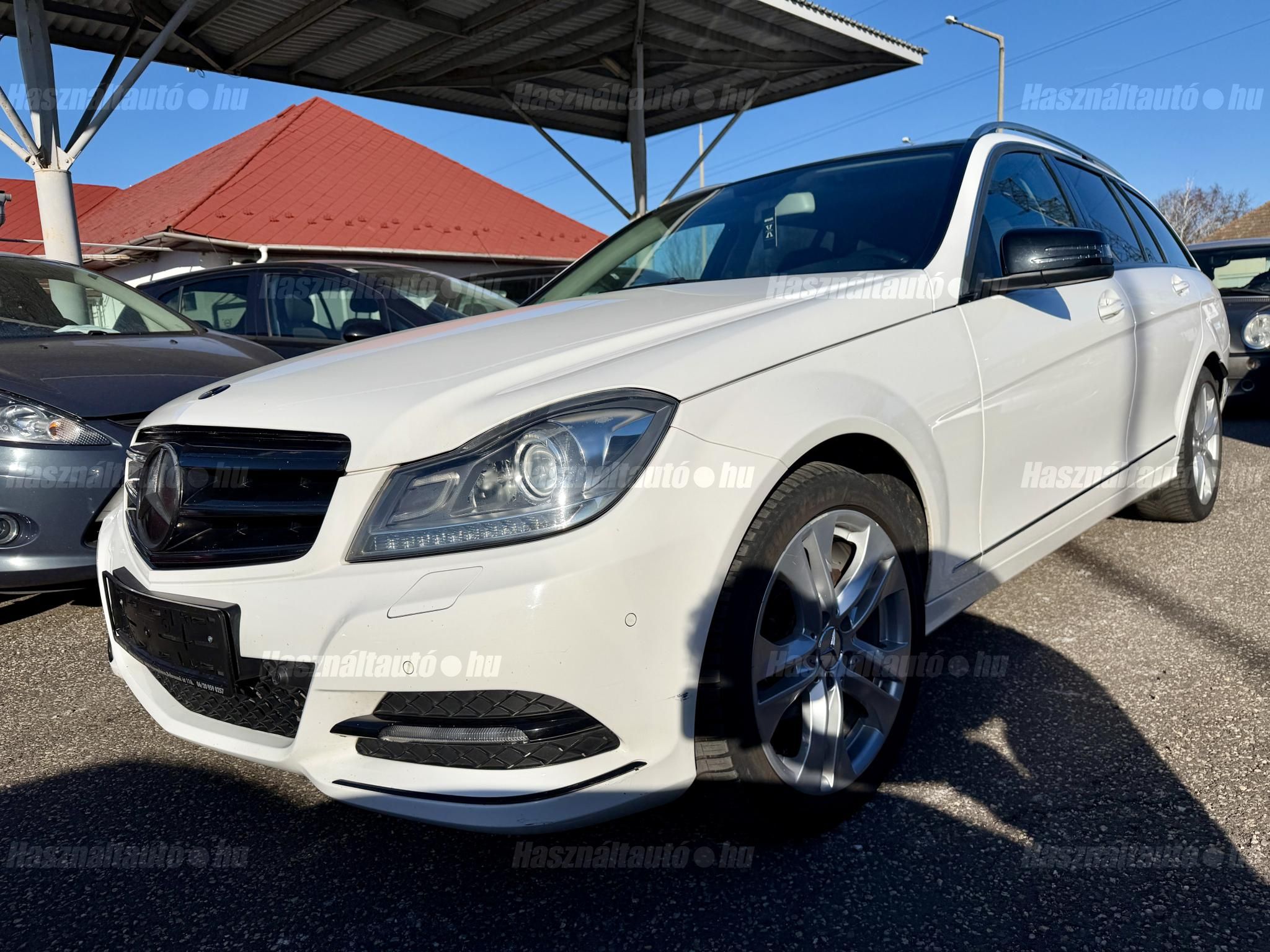 MERCEDES-BENZ C 200 2014/10 - 1