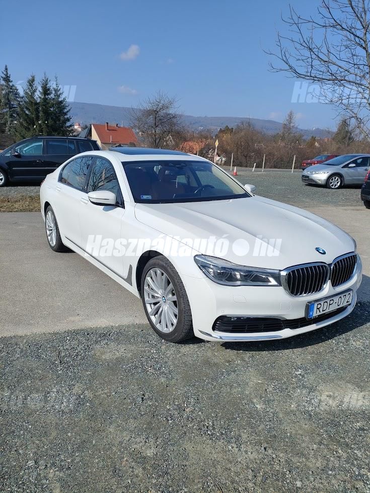 BMW 750 2017/12 - 1