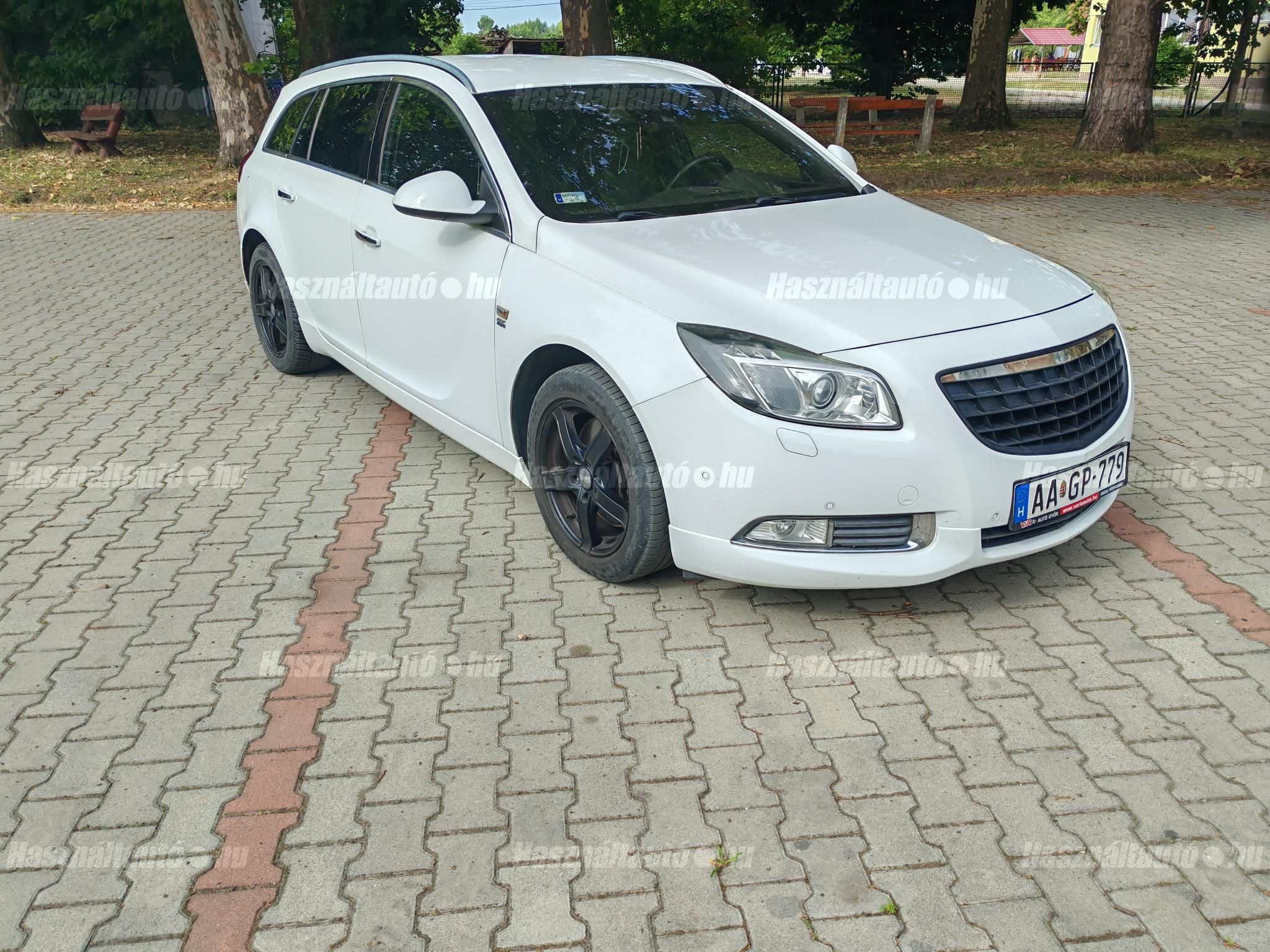 OPEL INSIGNIA 2010/12 - 1