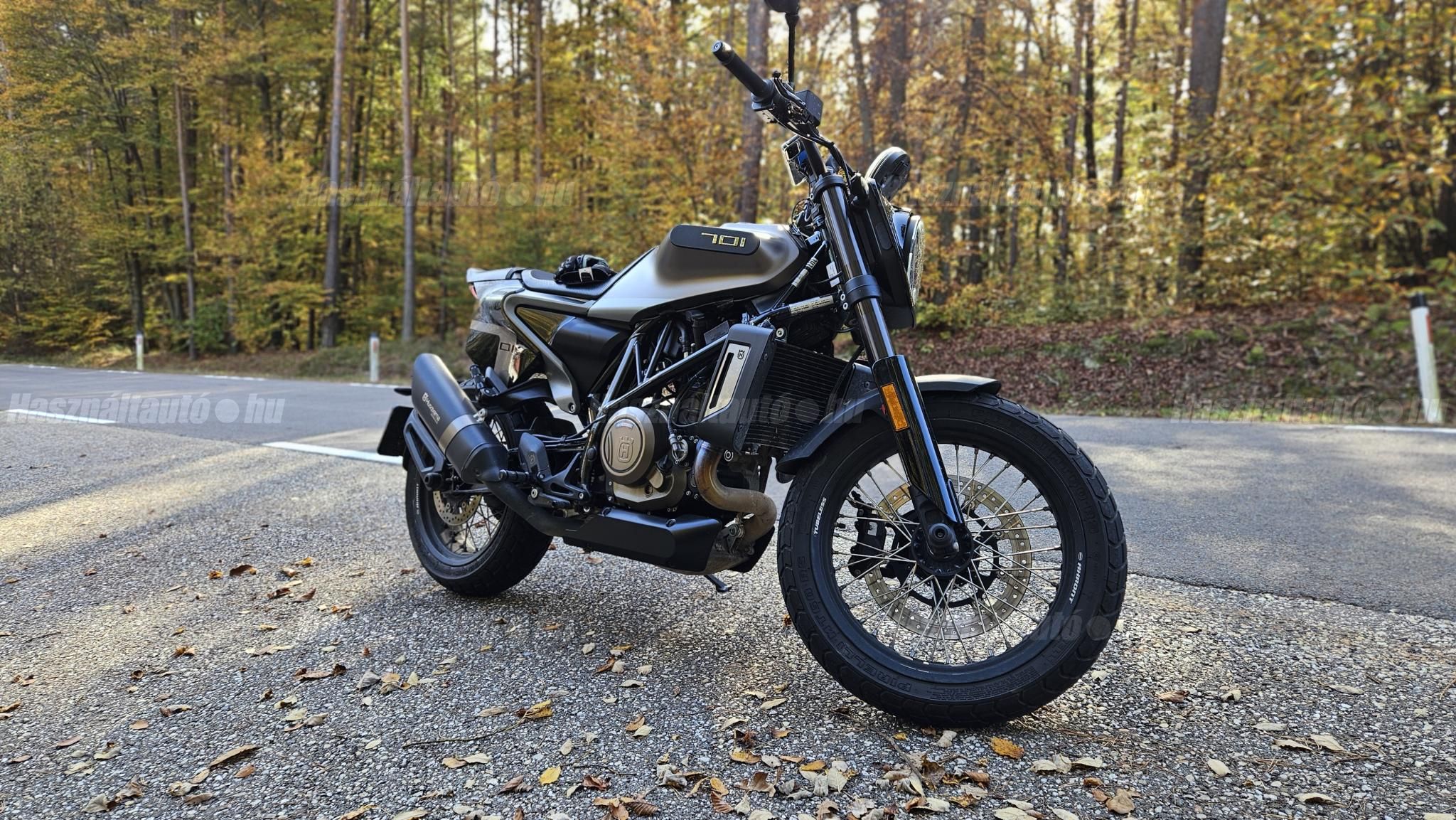 HUSQVARNA SVARTPILEN 701 2019 - 1