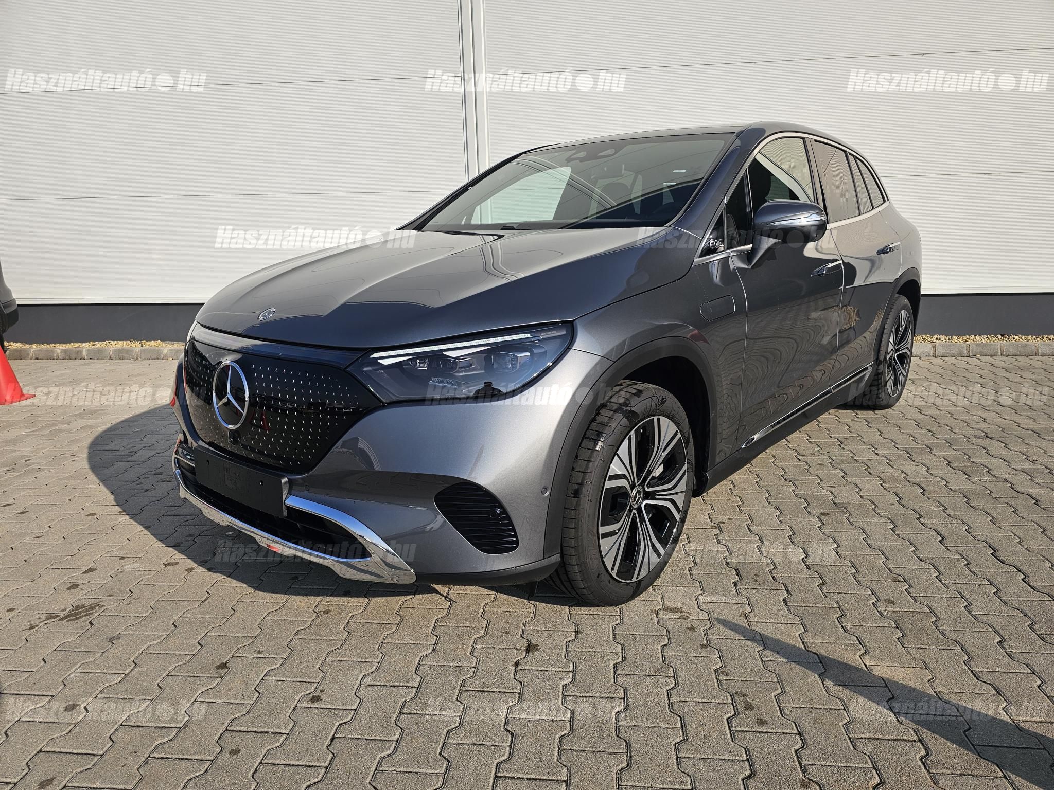 MERCEDES-BENZ EQE SUV 2026 - 1