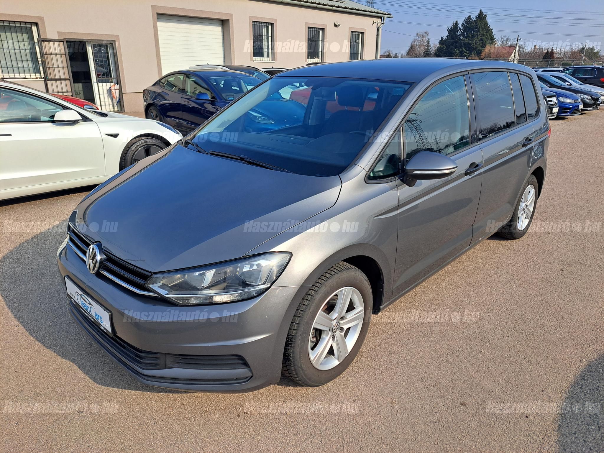 VOLKSWAGEN TOURAN 2015/12 - 1